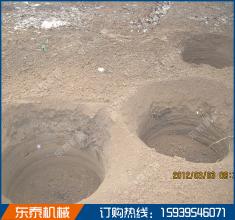 河南東泰機(jī)械種樹挖坑機(jī)